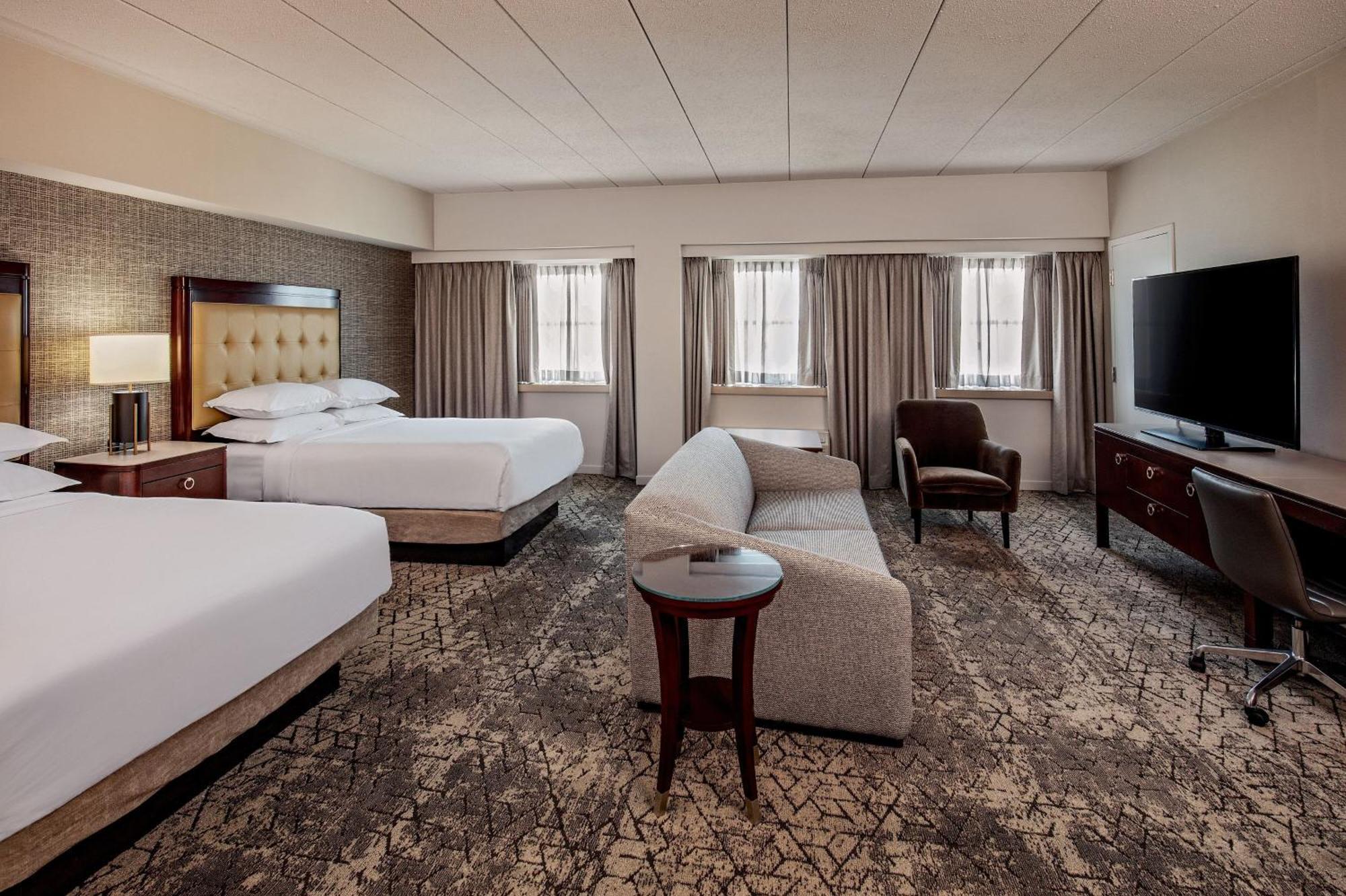 Sheraton Boston Needham Hotel Экстерьер фото