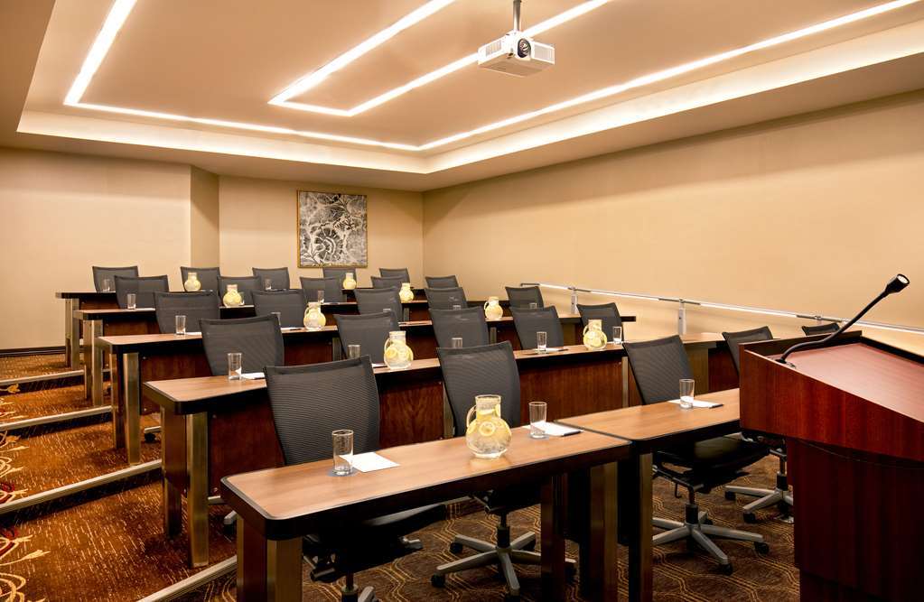 Sheraton Boston Needham Hotel Удобства фото
