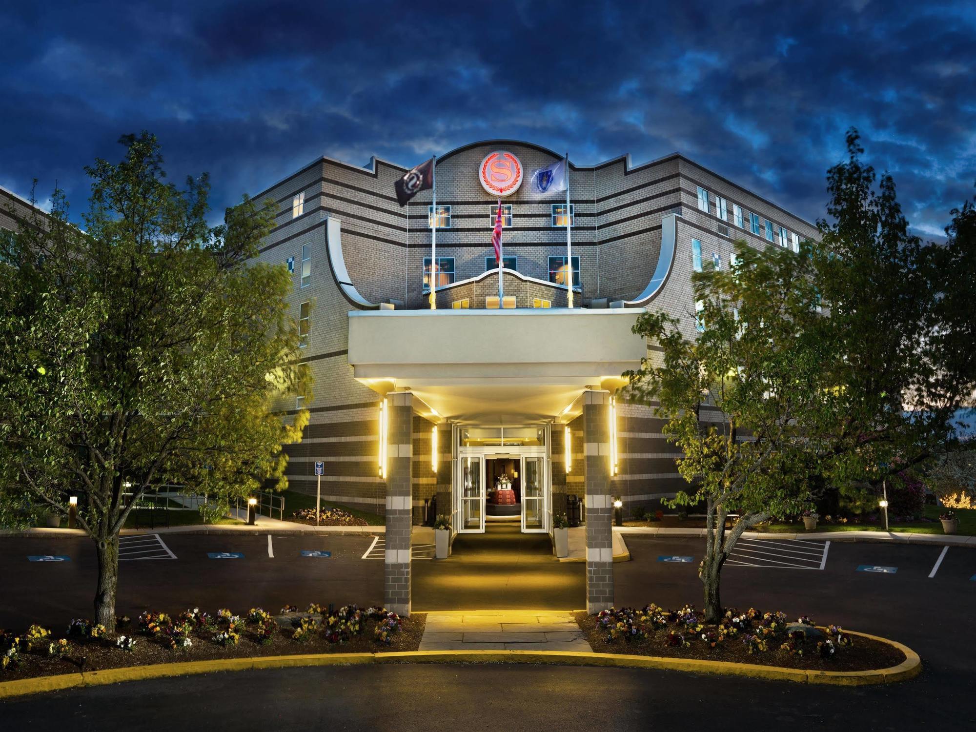 Sheraton Boston Needham Hotel Экстерьер фото