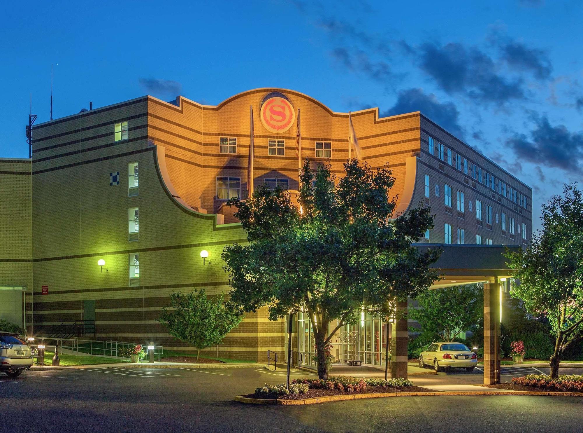 Sheraton Boston Needham Hotel Экстерьер фото